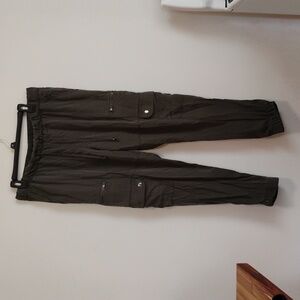 Banana Republic | Olive Green Cargo Pants | Women's M
